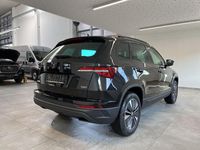 Neu Skoda Karoq Selection 150 PS (110 kW) 2026 Magic black SUV
