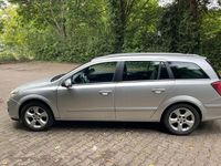 Gebraucht Opel Astra 125 PS (91 kW) 2005 Silber Limousine