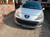 Gebraucht Peugeot 207 95 PS (69 kW) 2011 Kleinwagen