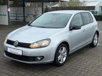 Gebraucht VW Golf VII Match 86 PS (63 kW) 2012 Silber Limousine