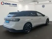 Gebraucht VW ID.7 GTX 250 kW (340 PS) 2025 Gletscherweiß metallic schwarz Kombi