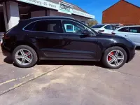 Gebraucht Porsche Macan S 258 PS (189 kW) 2015 Tiefschwarzmetallic SUV