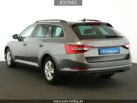 Gebraucht Skoda Superb Ambition 150 PS (110 kW) 2023 Grau Kombi
