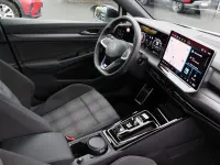 Gebraucht VW Golf VIII GTE 272 PS (200 kW) 2025 Pure white Limousine