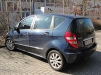 Gebraucht Mercedes 200 136 PS (100 kW) 2004 Blau Limousine