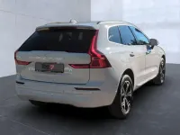 Gebraucht Volvo XC60 Momentum 197 PS (144 kW) 2022 Ice white SUV