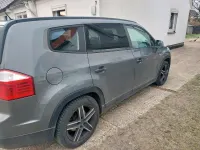 Gebraucht Chevrolet Orlando 104 PS (76 kW) 2012 Grau Van / Kleinbus