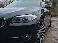 Gebraucht BMW 520 184 PS (135 kW) 2011 Schwarz Kombi