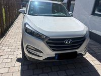 Gebraucht Hyundai Tucson 177 PS (130 kW) 2016 Weiß SUV