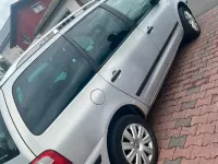 Gebraucht Ford Galaxy 116 PS (85 kW) 2003 Silber Van / Kleinbus