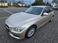 Gebraucht BMW 320 Comfort Edition 184 PS (135 kW) 2014 Silber Limousine