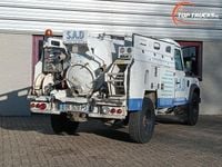 Gebraucht Land Rover Defender 122 PS (89 kW) 2011 Weiß Pickup