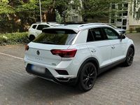 Gebraucht VW T-Roc 150 PS (110 kW) 2019 Weiß SUV
