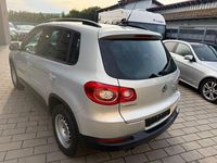 Gebraucht VW Tiguan Trendline 150 PS (110 kW) 2009 Silber SUV