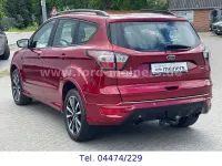 Gebraucht Ford Kuga ST-Line 150 PS (110 kW) 2020 Rot SUV