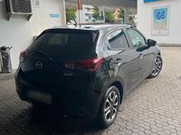 Gebraucht Mazda 2 90 PS (66 kW) 2015 Schwarz Kleinwagen