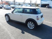 Gebraucht Mini Cooper 75 PS (55 kW) 2009 Weiß Kleinwagen