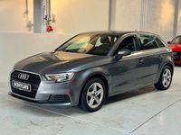 Gebraucht Audi A3 Sport 116 PS (85 kW) 2017 Grau Limousine