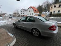 Gebraucht Mercedes E220 Elegance 150 PS (110 kW) 2002 Silber Limousine