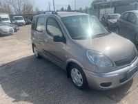 Gebraucht Toyota Yaris 75 PS (55 kW) 2004 Silber Kombi