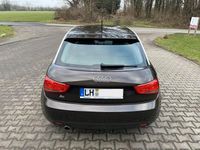 Gebraucht Audi A1 Attraction 86 PS (63 kW) 2011 Braun Kleinwagen