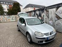Gebraucht VW Golf V 115 PS (84 kW) 2004 Silber Kleinwagen