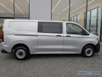 Gebraucht VW T7 170 PS (125 kW) 2025 Light grey metallic Van