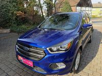 Gebraucht Ford Kuga ST-Line 150 PS (110 kW) 2017 Blau SUV