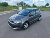 Gebraucht VW Polo 75 PS (55 kW) 2011 Grau Kleinwagen