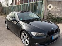 Gebraucht BMW 325 218 PS (160 kW) 2008 Schwarz Coupé