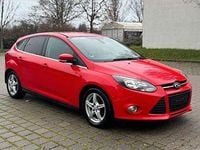 Gebraucht Ford Focus Champions Edition 150 PS (110 kW) 2012 Rot Limousine