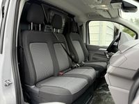 Neu VW Transporter 2026 Stone grey Van