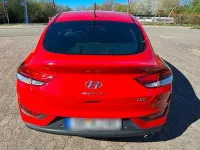Gebraucht Hyundai i30 120 PS (88 kW) 2018 Rot Limousine