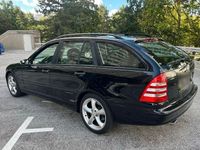 Second-hand Mercedes C180 143 CP (105 kW) 2007 Negru Break