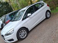 Gebraucht BMW 218 Active Tourer Advantage 150 PS (110 kW) 2017 Weiß Van / Kleinbus