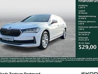 Neu Skoda Superb Selection 193 PS (141 kW) 2026 Weiß Kombi