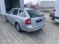Gebraucht Skoda Octavia 140 PS (102 kW) 2010 Silber Kombi