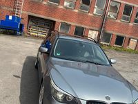 Gebraucht BMW 525 215 PS (158 kW) 2005 Grau Kombi