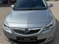 Occasion Opel Astra Edition 116 ch (85 kW) 2011 Argent Berline