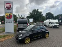 Gebraucht Abarth 695 179 PS (131 kW) 2024 Schwarz Kleinwagen