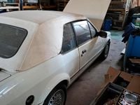 Gebraucht Ford Escort Cabriolet 90 PS (66 kW) 1987 Weiß Cabrio