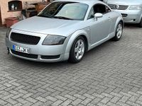 Second-hand Audi TT 180 CP (132 kW) 1998 Argintiu Coupe