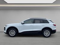 Gebraucht Audi Q6 e-tron Comfort 185 kW (252 PS) 2025 Weiß (gletscherweiss) SUV