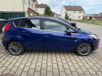Gebraucht Ford Fiesta Titanium 101 PS (74 kW) 2013 Blau Kleinwagen