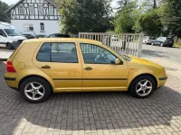 Gebraucht VW Golf III Basis 75 PS (55 kW) 1999 Gelb Limousine