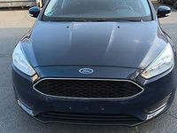 Gebraucht Ford Focus Trend 101 PS (74 kW) 2018 Blau Limousine