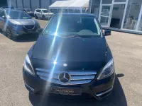 Gebraucht Mercedes B180 109 PS (80 kW) 2012 Schwarz Kleinwagen