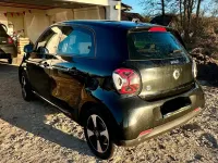 Usata Smart ForFour Electric Drive 60 kW (82 CV) 2022 Nero Utilitaria