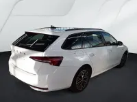 Gebraucht Skoda Octavia Tour 150 PS (110 kW) 2025 Moonweiß perleffekt Kombi