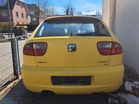Usata Seat Leon 131 CV (96 kW) 2005 Giallo Utilitaria
